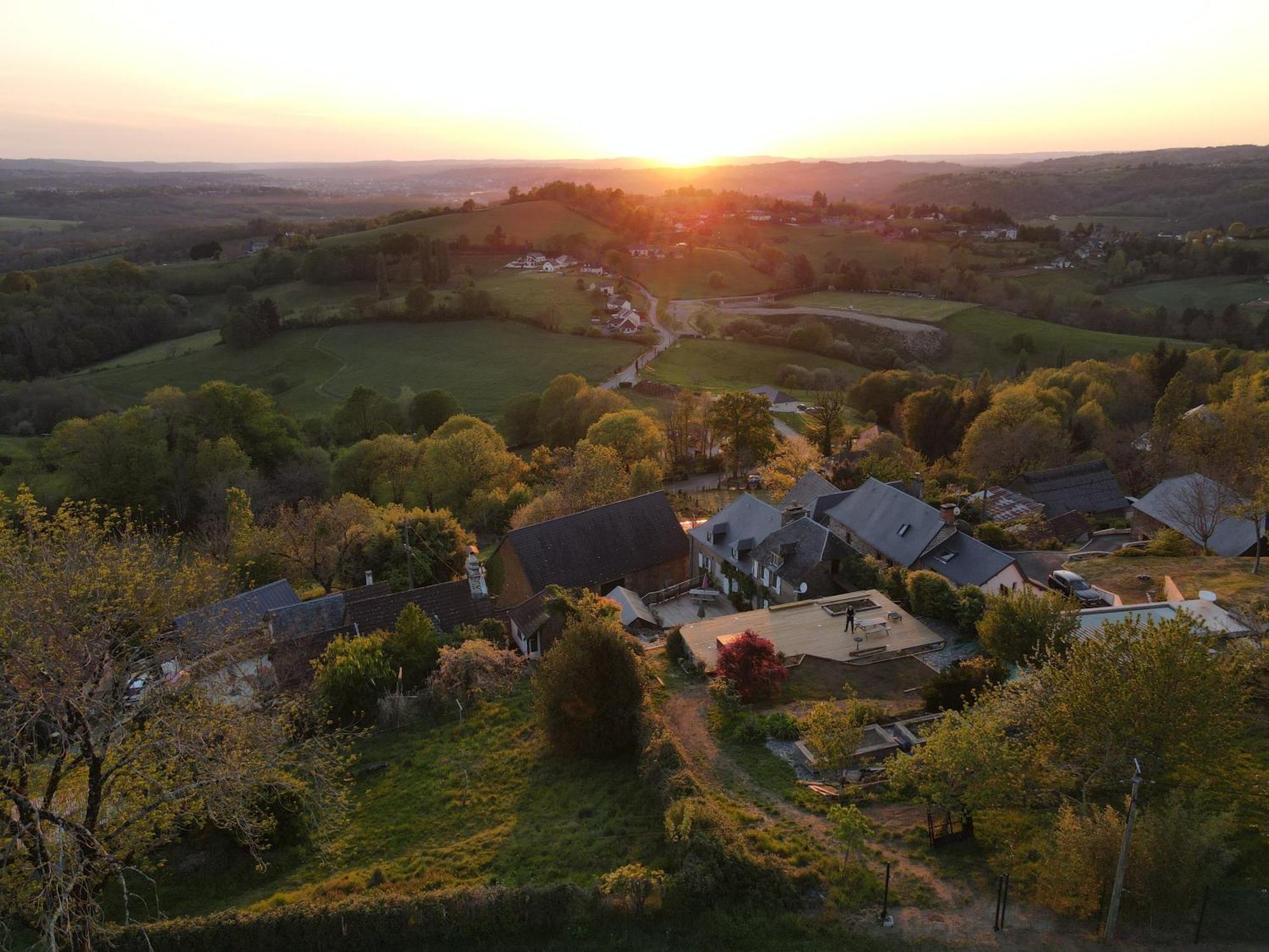 Maison Sur Les Hauteurs De Brive-La-Gaillarde Dampniat Bagian luar foto